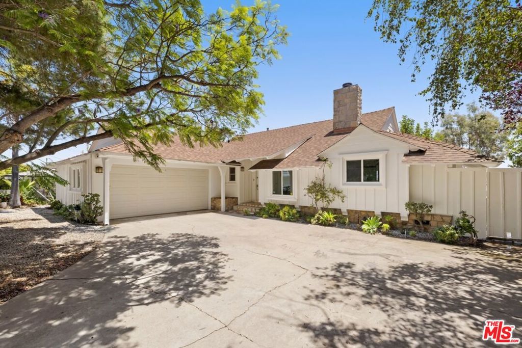 2120 Linda Flora Drive