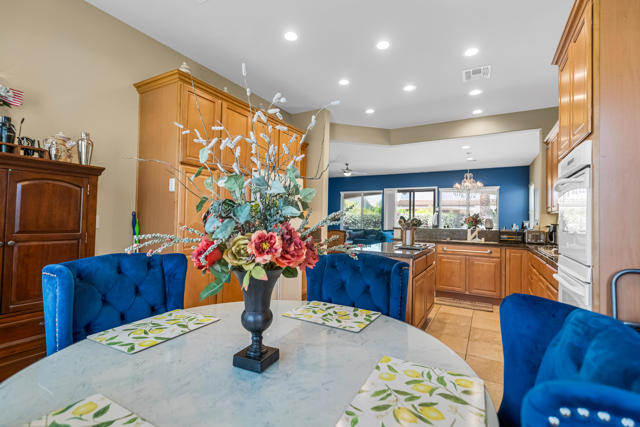40259 Calle Cancun, Indio CA: https://media.crmls.org/mediaz/d55878a5-a771-438a-a39e-7cfb11aa34f2.jpg