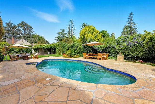 431 Hillcrest Road, San Mateo CA: https://media.crmls.org/mediaz/d5588ba5-3c0c-4d3c-8dd5-c3e5d3021b47.jpg