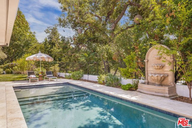11349 Canton Drive, Studio City CA: https://media.crmls.org/mediaz/d559bcbf-0b55-47b2-bf10-7b6464942abb.jpg