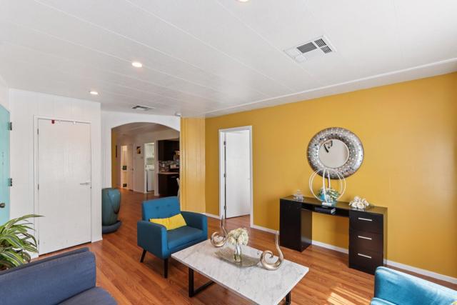 252 Lei Drive, Palm Springs CA: https://media.crmls.org/mediaz/d559d425-7869-44c8-9d5e-2177cd1273de.jpg