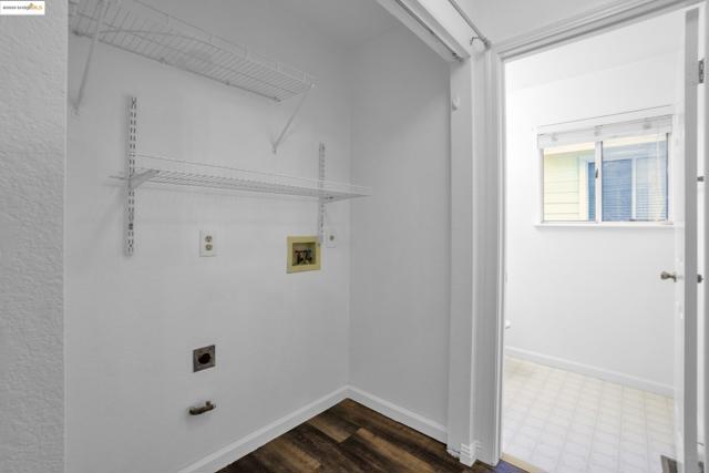 5014 Prairie Way, Antioch CA: https://media.crmls.org/mediaz/d559dc2b-6aa7-4b02-9730-97bbe6aeeab7.jpg