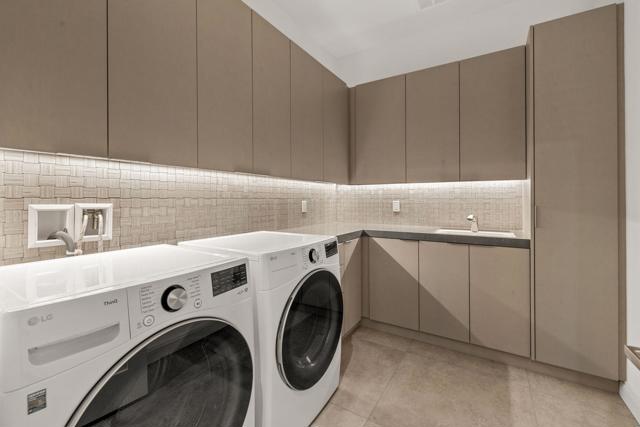 75229 Hancock Place, Indian Wells CA: https://media.crmls.org/mediaz/d55af2d0-9015-463d-95e8-a052007fbe90.jpg