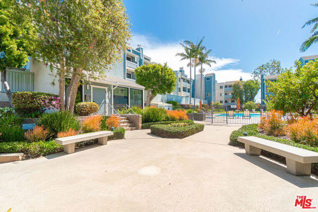 2 Bed Home for Sale in Los Angeles, California