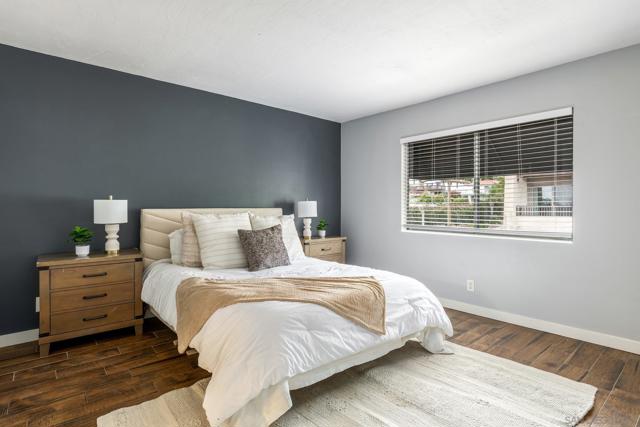 2727 Morena Blvd, San Diego CA: https://media.crmls.org/mediaz/d55d5a05-2bd9-4d95-beee-01fd39689298.jpg