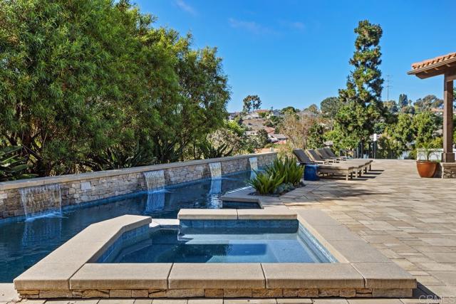 560 San Andres Dr., Solana Beach CA: https://media.crmls.org/mediaz/d55e47b7-c897-4620-9167-debdcf07932b.jpg