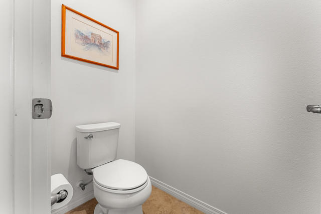 Image 24 of 48 For 42897 Cusino Court