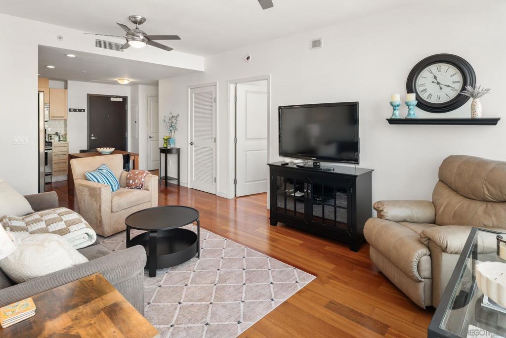 1431 Pacific Hwy - photo 8