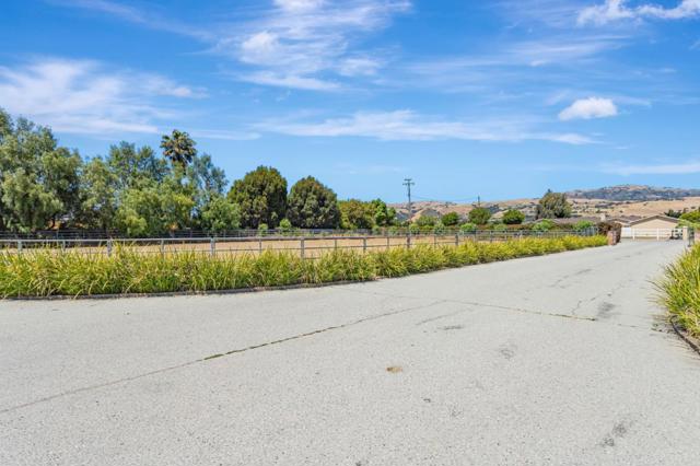 14205 Sycamore Avenue, San Martin CA: https://media.crmls.org/mediaz/d55f9121-9e9b-4971-b987-b769bb28faf5.jpg