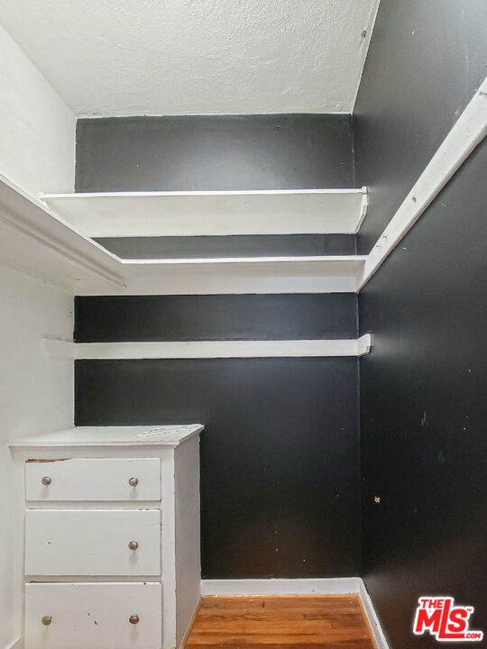 336 S Wilton Place, Los Angeles CA: https://media.crmls.org/mediaz/d55fed65-5c32-409f-9bb8-2ea446b5dce6.jpg