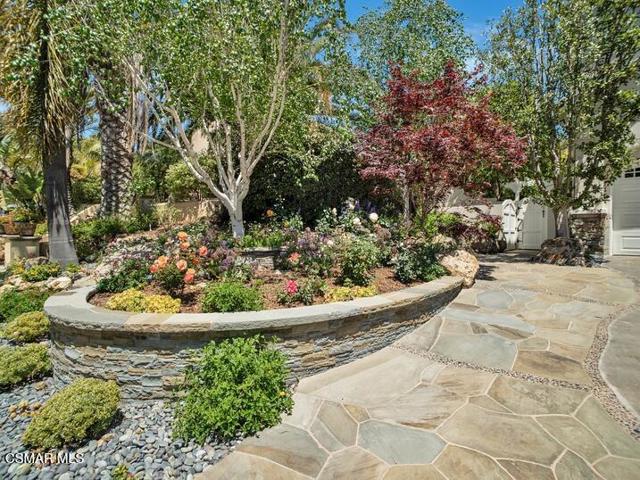 5455 Via Olas, Newbury Park CA: https://media.crmls.org/mediaz/d560f426-3def-43e6-a0b4-ad6f6430ffdc.jpg