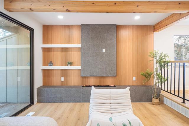 536 Sand Hill Circle, Menlo Park CA: https://media.crmls.org/mediaz/d5610858-7e2d-4f1d-b949-04e9a539aead.jpg