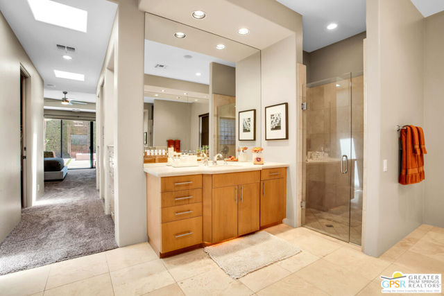 39700 Keenan Drive, Rancho Mirage CA: https://media.crmls.org/mediaz/d56160c8-3a36-4416-9975-48f655b7ef5a.jpg