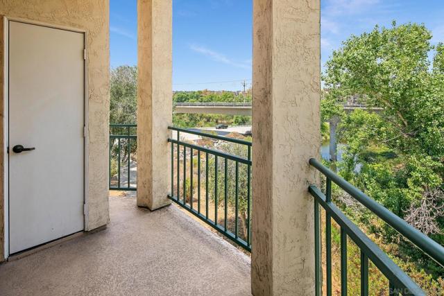 1950 CAMINO DE LA REINA, San Diego CA: https://media.crmls.org/mediaz/d5617f69-1c45-460a-9657-346e774e0fa3.jpg