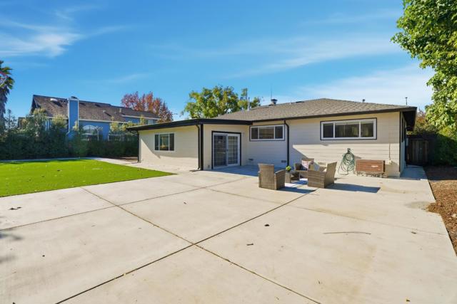 2296 Pulgas Avenue, East Palo Alto CA: https://media.crmls.org/mediaz/d5661756-9a72-4b07-8884-cdc53c35a750.jpg