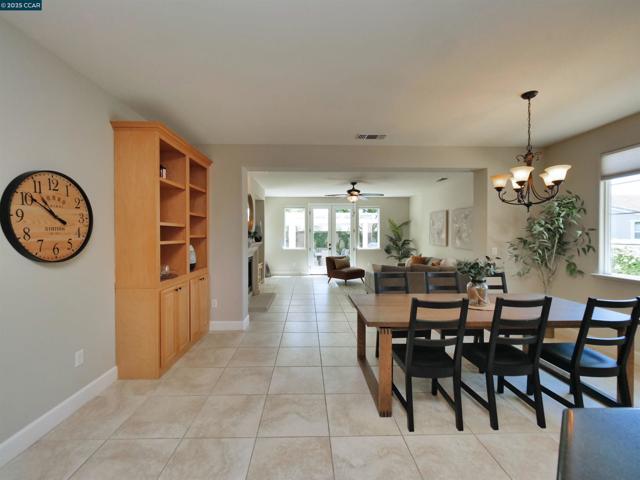 335 Suez Canal Lane, Sacramento CA: https://media.crmls.org/mediaz/d56a4ed7-d2c0-4625-a869-42ee0129c99e.jpg