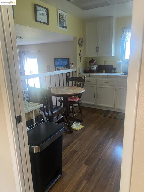 29 Palm Beach Way, Antioch CA: https://media.crmls.org/mediaz/d56aac8f-8efe-45e0-9e4d-3e8c9b58f931.jpg