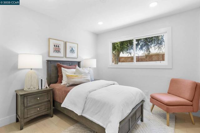 4650 Regina Ln, Concord CA: https://media.crmls.org/mediaz/d56b0f14-e53f-4a92-927c-8c7c1d8729dd.jpg