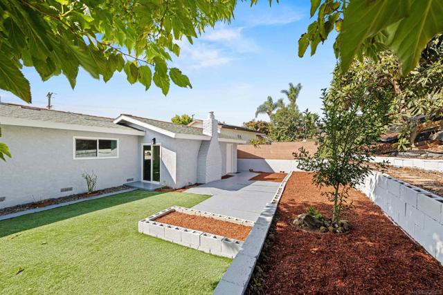 2951 MANOS DRIVE, San Diego CA: https://media.crmls.org/mediaz/d56b5c33-256d-422c-aa6e-f715bcfddf7e.jpg