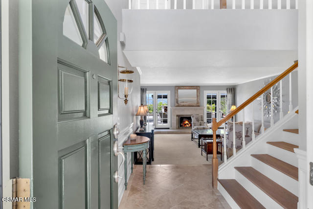 13101 Thomasville Court, Moorpark CA: https://media.crmls.org/mediaz/d56c2ed3-1175-4576-89a0-d4deb084ea7e.jpg