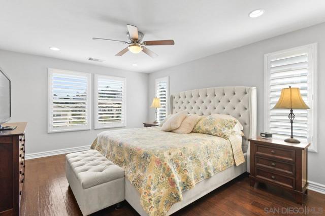 8624 Sage Shadow Drive, Lakeside CA: https://media.crmls.org/mediaz/d56c575a-3602-46bd-8b65-db453d0a773e.jpg