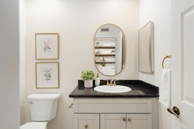 Detail Gallery Image 13 of 28 For 14014 Calle Cardenas, San Diego,  CA 92130 - 4 Beds | 2/1 Baths