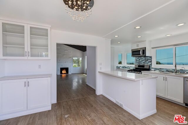 Drew Fenton | 14943 Mckendree Avenue Pacific Palisades CA | MLS: 6783231