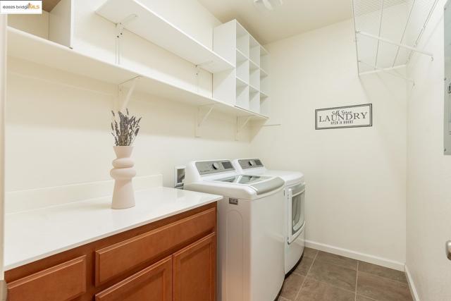 719 Monte Verde Ln, Brentwood CA: https://media.crmls.org/mediaz/d56e0c17-a201-42ed-9a27-8ff2147d1a2d.jpg