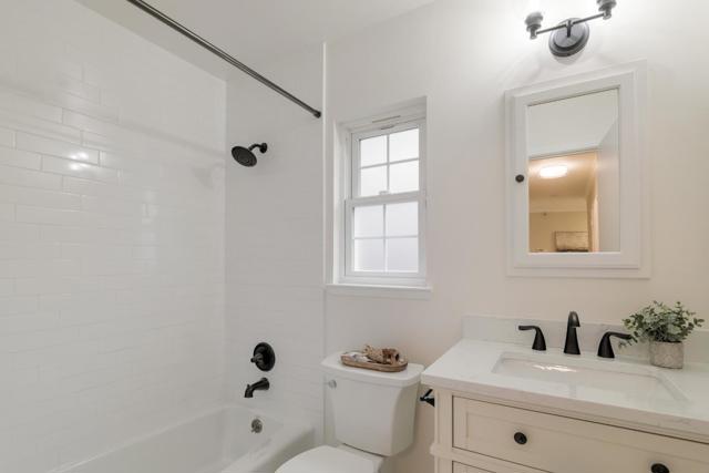 2627 Hampton Avenue, Redwood City CA: https://media.crmls.org/mediaz/d56ea681-745e-43c5-b18b-c3a0bcd8f758.jpg