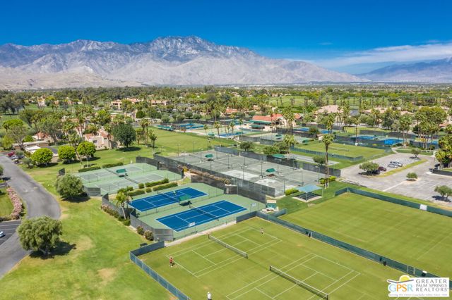 747 Inverness Drive, Rancho Mirage CA: https://media.crmls.org/mediaz/d56ebcbe-244f-480d-9d5e-3476d887570e.jpg