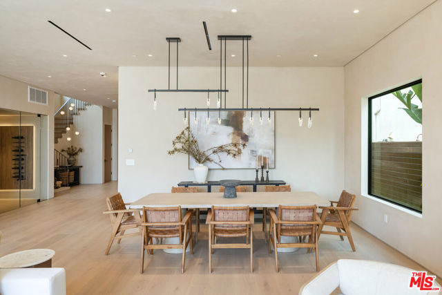 3731 Wasatch Avenue, Los Angeles CA: https://media.crmls.org/mediaz/d56f01fd-7b28-45f8-8a87-9675ec453959.jpg