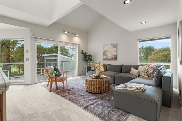 21 Crest Lane, La Selva Beach CA: https://media.crmls.org/mediaz/d56f9cb4-516e-44ef-91e9-15b81f7c9c43.jpg