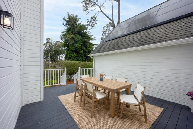 900 Franklin Street, Montara CA: https://media.crmls.org/mediaz/d56feae9-52fa-40aa-a8d9-3a57a67dee7b.jpg