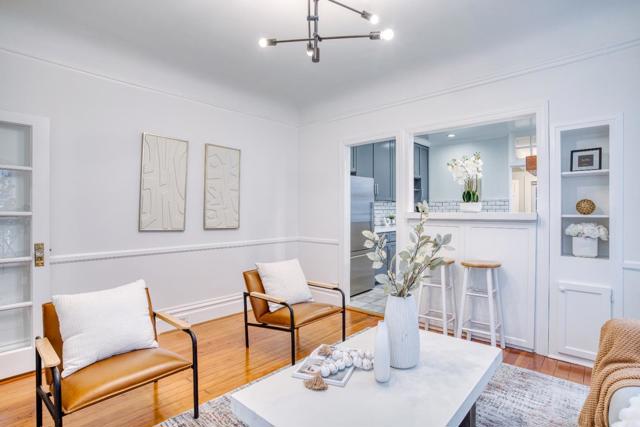 256 Presidio Avenue, San Francisco CA: https://media.crmls.org/mediaz/d5700cce-58a5-485f-b27b-a119b2978d36.jpg