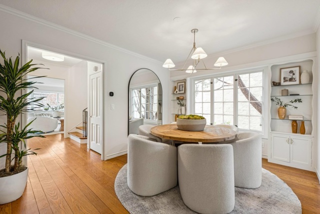 Image 13 of 58 For 3938 Oakmore Rd