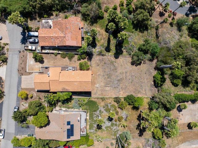 Detail Gallery Image 36 of 37 For 215 Cranston Crest, Escondido,  CA 92025 - 3 Beds | 2 Baths