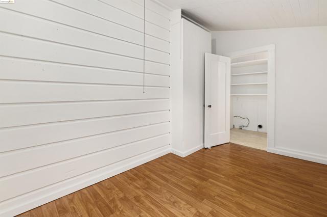 Image 15 of 42 For 2113 6th St  