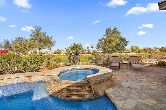 81196 Victoria Lane, La Quinta CA: https://media.crmls.org/mediaz/d5712fbe-1652-495d-9f3b-31a14ba33e12.jpg