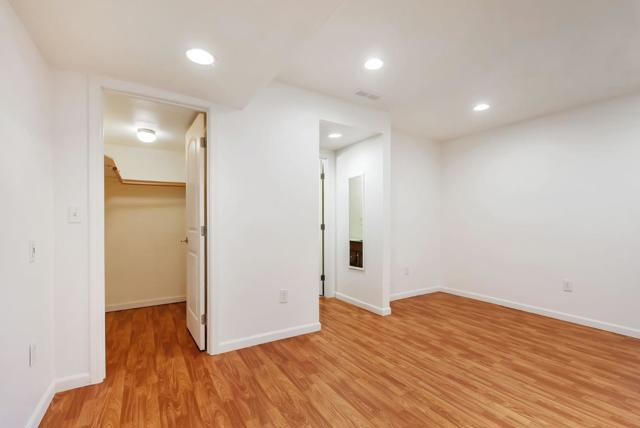 17 Muth Drive, Orinda CA: https://media.crmls.org/mediaz/d572a16c-6b3d-449e-8f1e-3355625a2969.jpg