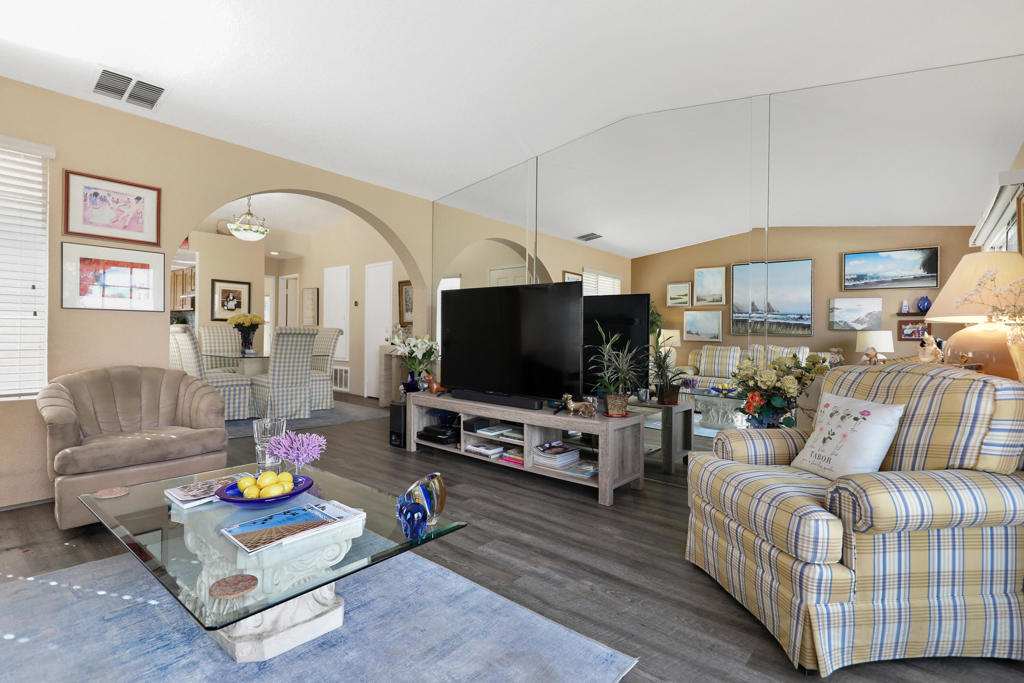 MLS #219137462DA image #3