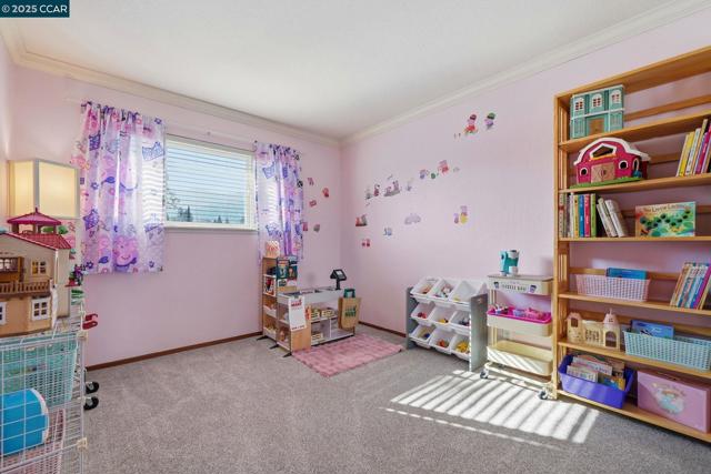 7519 Driftwood Way, Pleasanton CA: https://media.crmls.org/mediaz/d57531b9-cb18-4317-835c-f17c6d0303a9.jpg