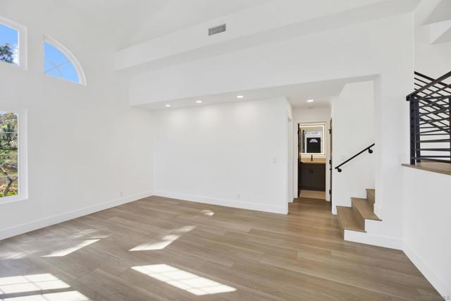 12523 El Camino Real, San Diego CA: https://media.crmls.org/mediaz/d575600f-0098-4e52-a866-3f18c1191907.jpg