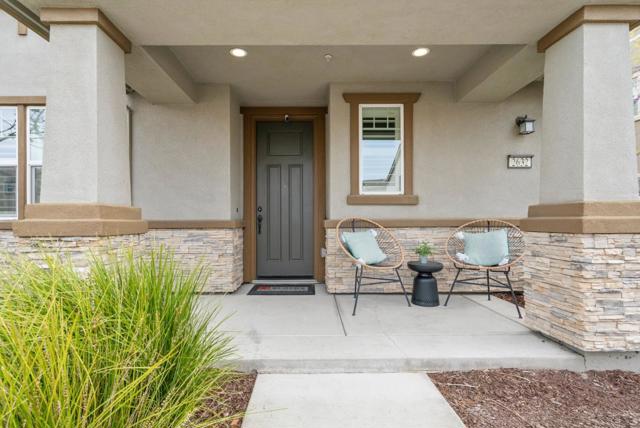 2632 Admiral Circle, Hayward CA: https://media.crmls.org/mediaz/d5758169-2f23-40ea-aa05-ca8bd629a3a4.jpg