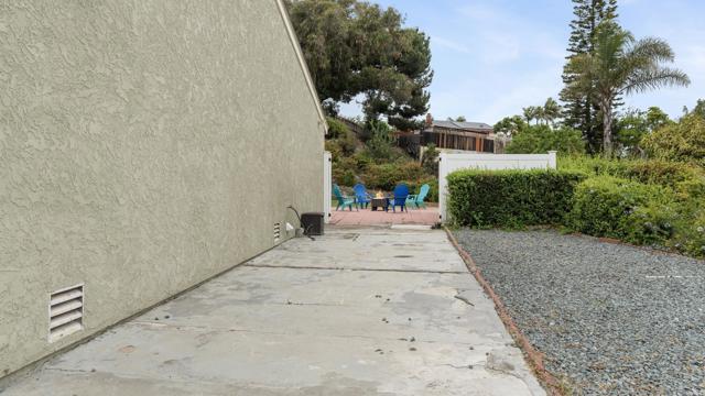 271 E Rienstra Street, Chula Vista CA: https://media.crmls.org/mediaz/d576aedc-08d2-4e49-b7fc-811da88fdc1e.jpg