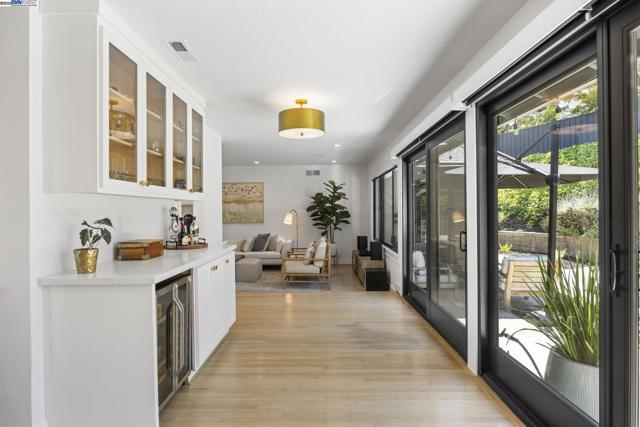 4149 Moselle Ct, Pleasanton CA: https://media.crmls.org/mediaz/d576e2a9-cf56-4157-82bf-2874ee940936.jpg