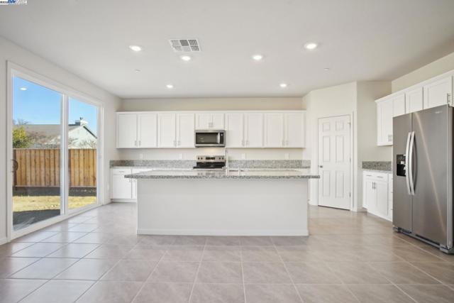 5337 Cardinal St, Antioch CA: https://media.crmls.org/mediaz/d576edc4-8ee7-4e3c-abae-fe76a5027261.jpg