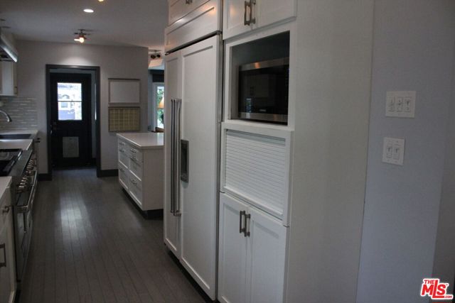 4109 Shadyglade Avenue photo 8