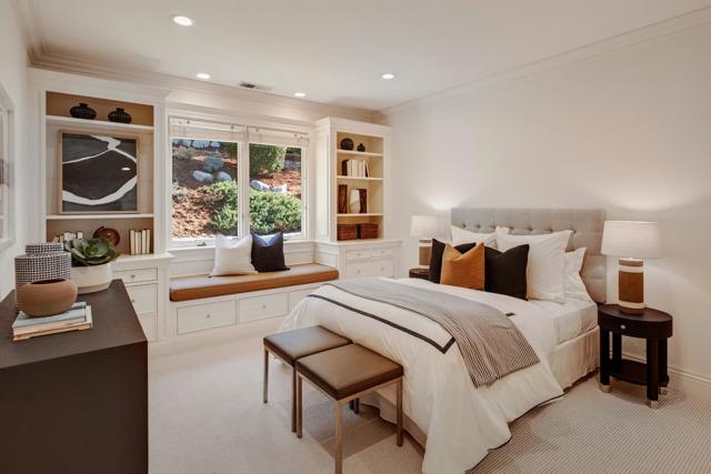 1110 Trinity Drive, Menlo Park CA: https://media.crmls.org/mediaz/d577962f-0e5c-45b4-9fc1-808e72bf9938.jpg