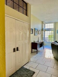 Image 6 of 28 For 2601 Broadmoor Drive 7