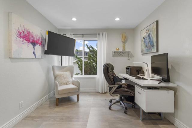 16761 Dry Creek Court, Morgan Hill CA: https://media.crmls.org/mediaz/d57802df-17d7-4331-9f4c-6086bc1c3d9f.jpg